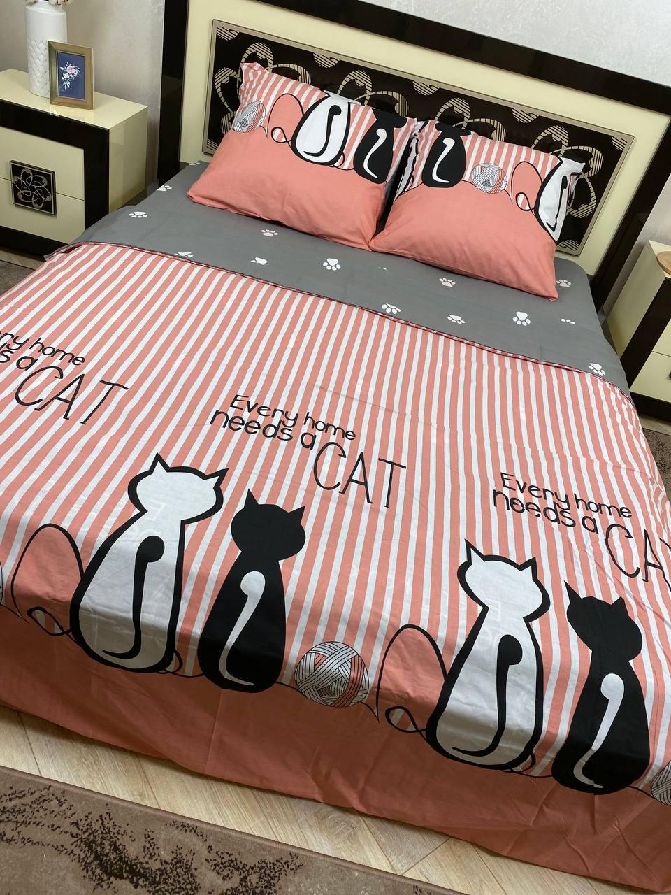 Комплект постільної білизни Коти 200х220 см євро бавовняний 70х70 см Рожевий з сірим