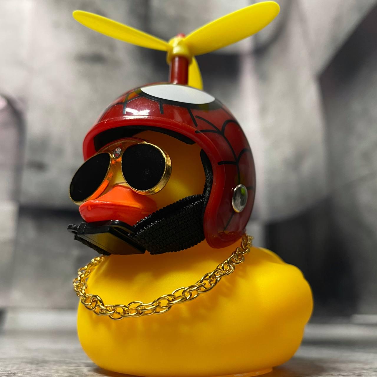 Автомобильная утка в шлеме Crazy Duck (00-671) - фото 1