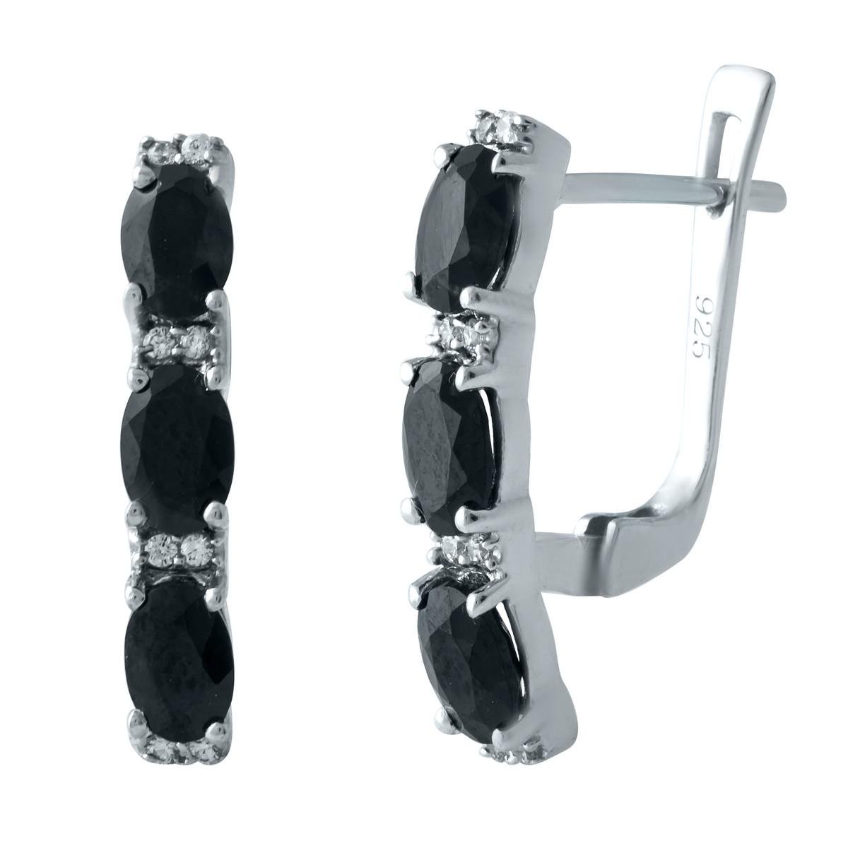 Сережки срібні з натуральним чорним сапфіром овальної форми і фіанітами Сережки срібні з натуральним чорним сапфіром овальної форми і фіанітами
