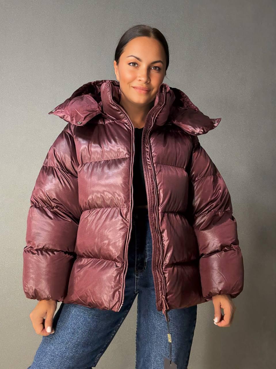 Куртка женская Lady Yep 10041 глянцевая пуффер оверсайз с капюшоном р. 42 Бордовый (5123)