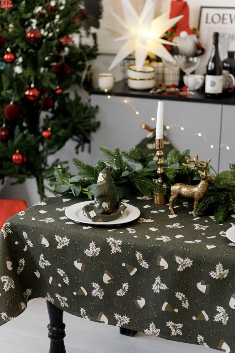 Скатерть Шапочки 136х136 см Зеленый (036854)