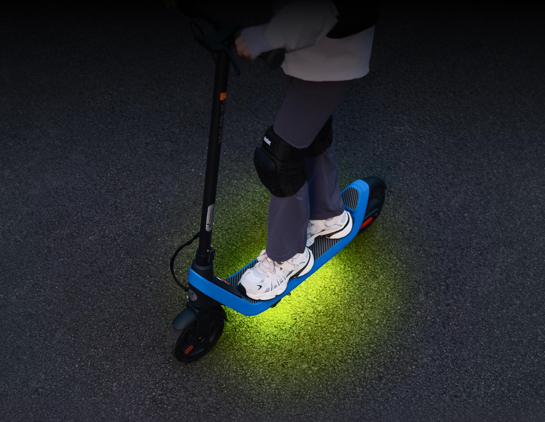 Електросамокат дитячий Segway Ninebot C2 Lite Синій (AA.10.05.01.0003) - фото 7 Електросамокат дитячий Segway Ninebot C2 Lite Синій (AA.10.05.01.0003) - фото 7