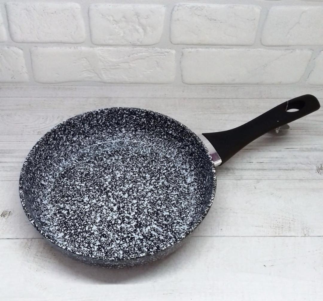 Сковорода Edenberg с антипригарным гранитным покрытием 26 см (EB-3434) - фото 2 Сковорода Edenberg с антипригарным гранитным покрытием 26 см (EB-3434) - фото 2