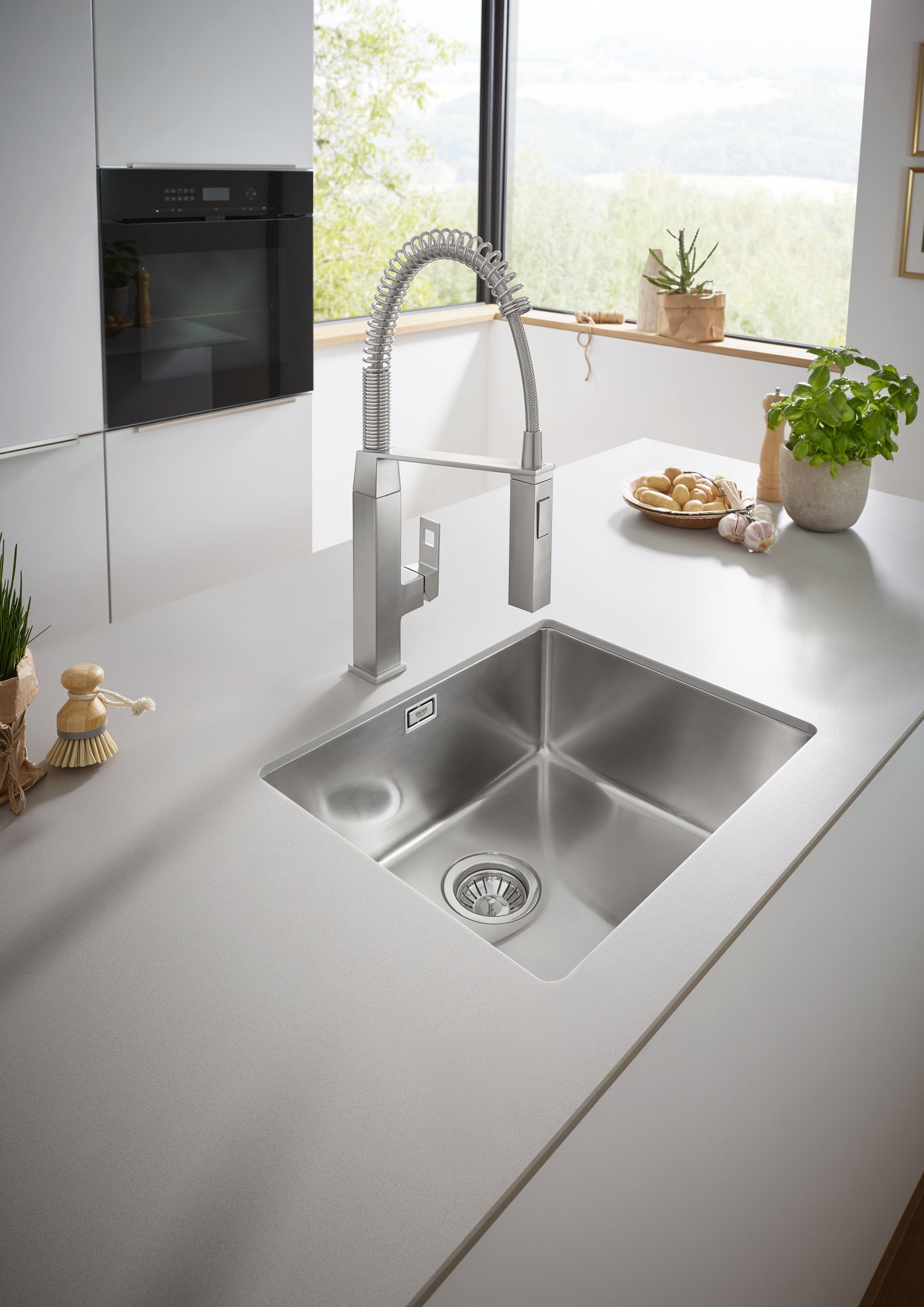 Змішувач для кухні Grohe Eurocube (31395000) - фото 3 Змішувач для кухні Grohe Eurocube (31395000) - фото 3