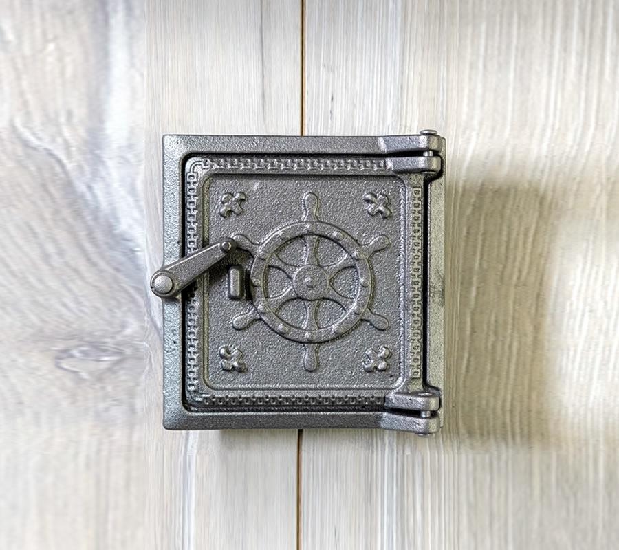 Дверца чистящая KHLP М2 Нептун чугунная 150х155 мм