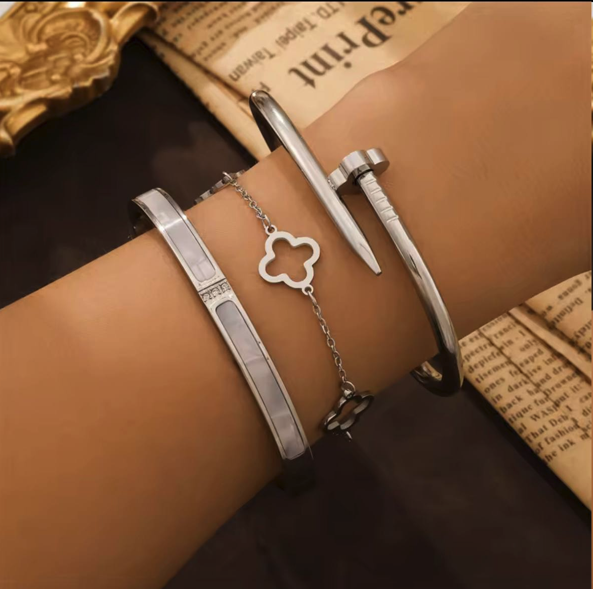 Набор браслетов GONCHAR&CO с керамикой ювелирный сплав 3 шт. Серебряный (51-005)