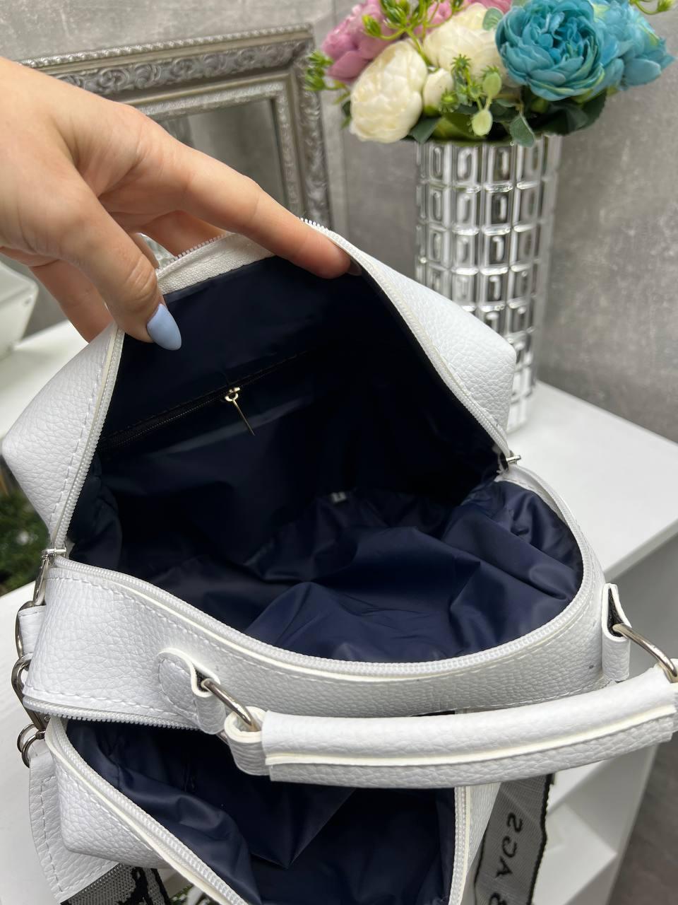 Сумка кросс боди через плечо из экокожи женская вместительная с широким ремнем Белый - фото 7 Сумка кросс боди через плечо из экокожи женская вместительная с широким ремнем Белый - фото 7