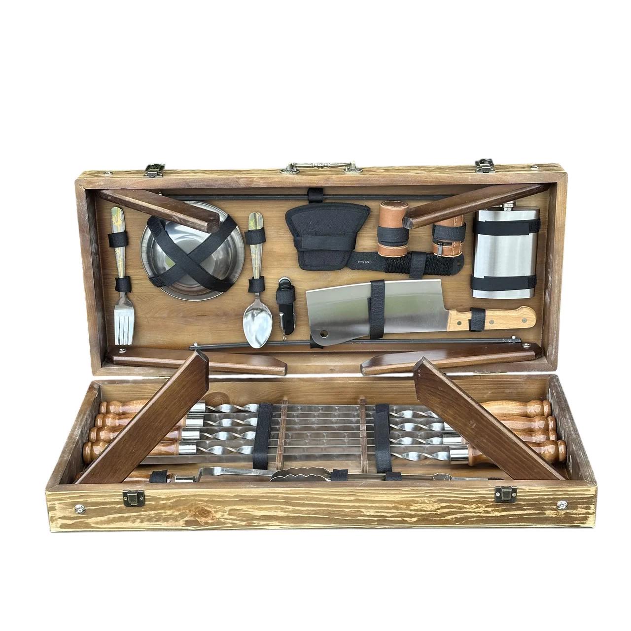 Подарунковий набір шампурів Mzavod Пікнік із нержавіючої сталі в дерев’яному кейсі-стілі 680x300x110 мм (136-17-1191510000853)