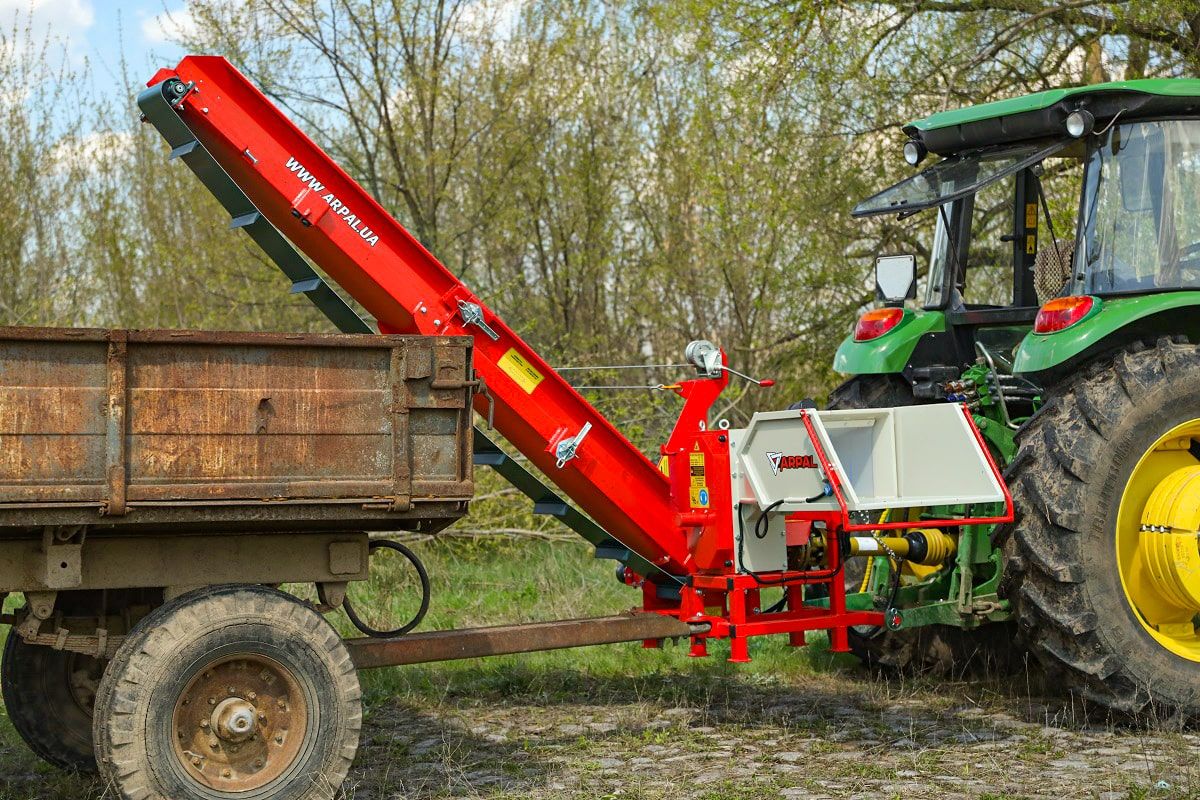 Подрібнювач гілок Arpal на дрова до трактора (АМ-120ТР-К) - фото 3 Подрібнювач гілок Arpal на дрова до трактора (АМ-120ТР-К) - фото 3