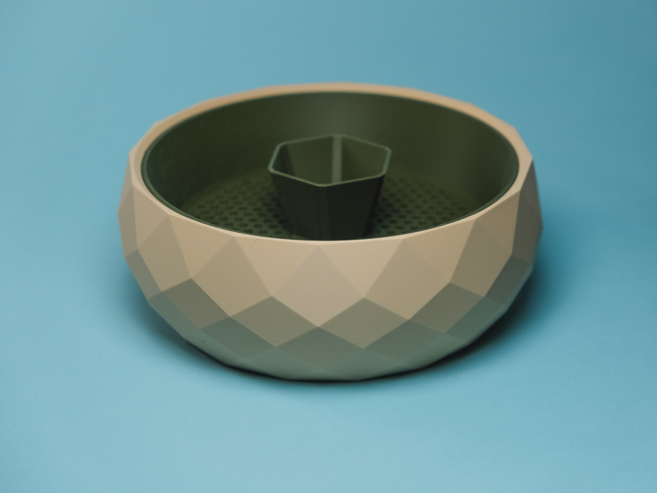 Миска для горіхів з відсіком для шкаралупи (32161492) Миска для горіхів з відсіком для шкаралупи (32161492)