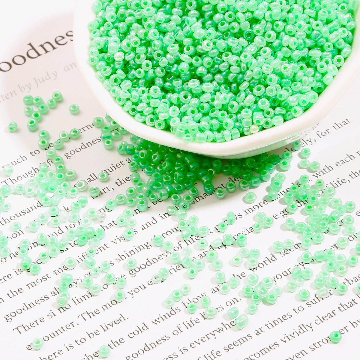 Бисер Блестящий 2 мм 50 г Салатовый (БР0002л61)
