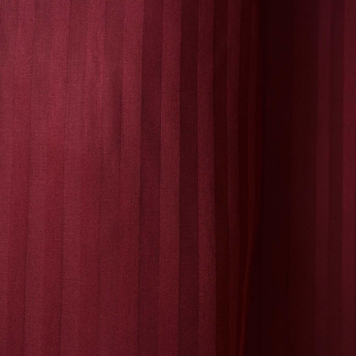 Наволочка YouStar 125 г/м2 страйп сатин 50х50 см 1 шт. Бордовий (nav-sst-50x50-burg) - фото 4 Наволочка YouStar 125 г/м2 страйп сатин 50х50 см 1 шт. Бордовий (nav-sst-50x50-burg) - фото 4