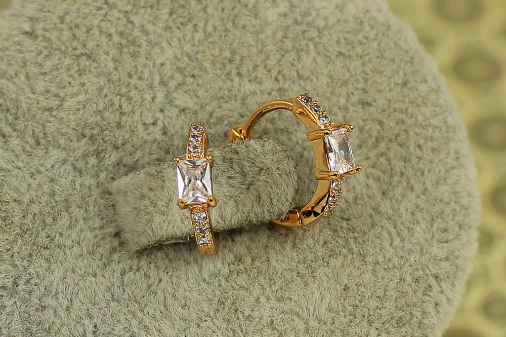 Серьги Xuping Jewelry кольца дорожка с прямоугольным камнем 1,2 см Золотистый (30627833)