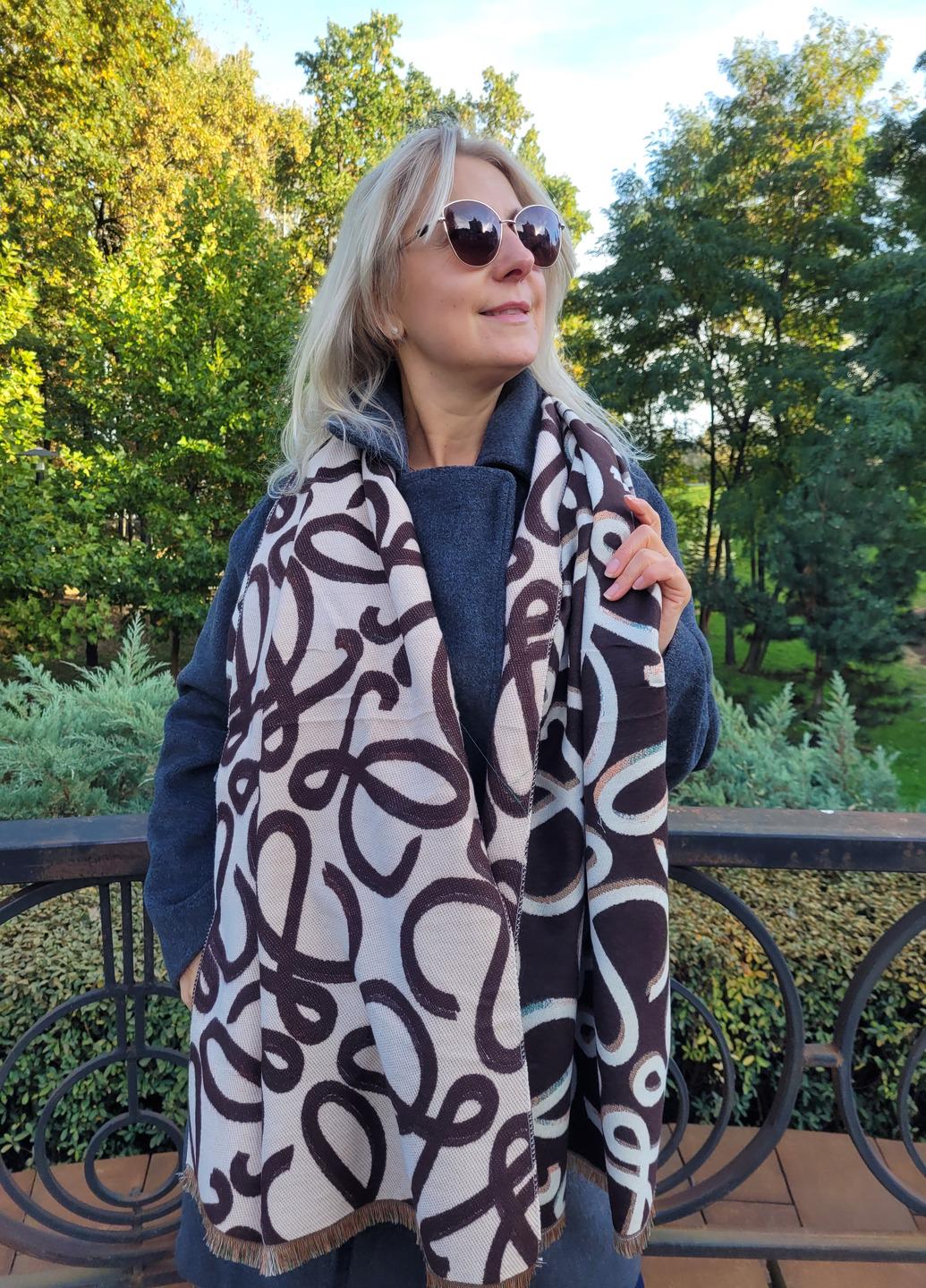 Шарф женский двухсторонний кашемировый с абстрактными линиями 180х70 см. Темно-коричневый/Бежевый (05542)