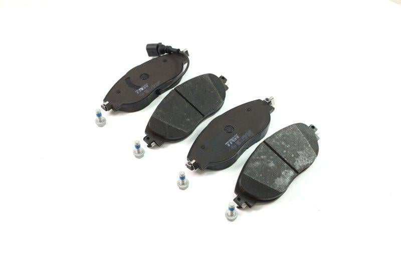 Тормозные колодки дисковые TRW Engine Components для Volkswagen Passat передние (GDB1918)