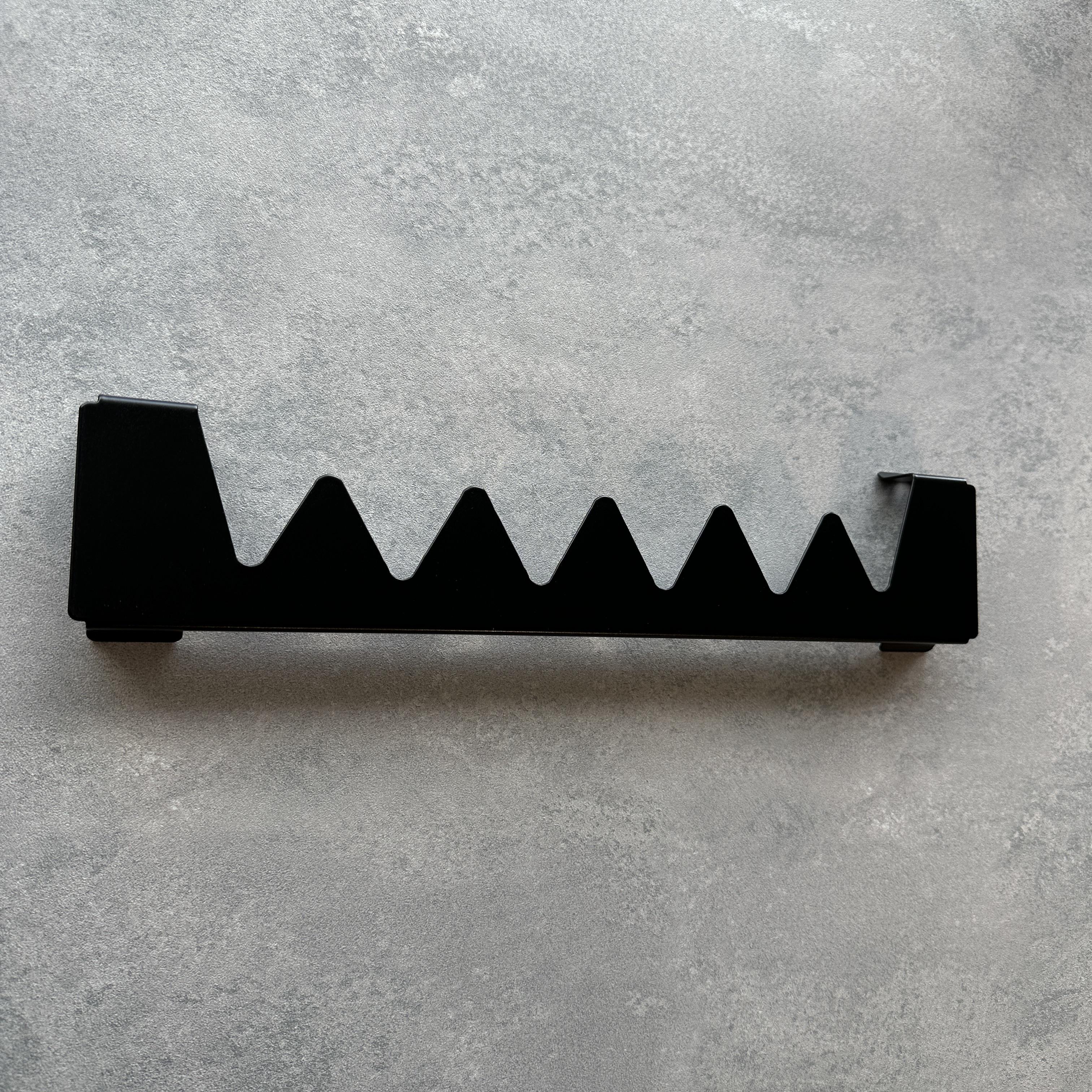 Вешалка Terma Shark 500 мм Mat Black - фото 2 Вешалка Terma Shark 500 мм Mat Black - фото 2