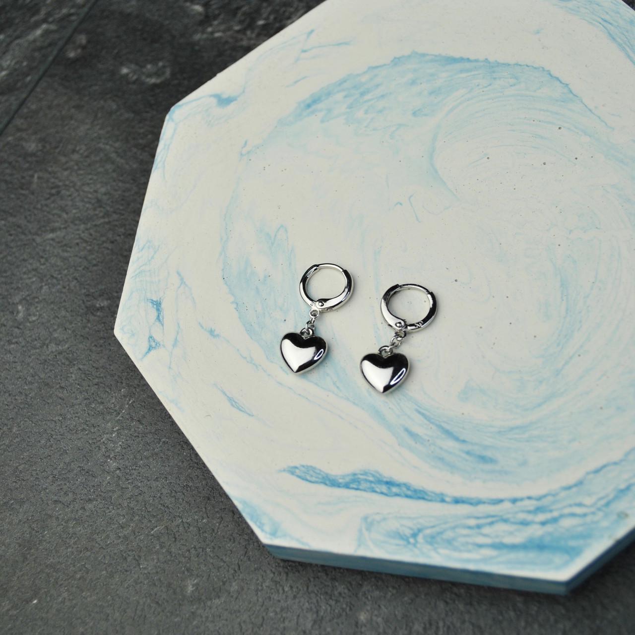 Сережки-кольца сердечки медицинская сталь родий (x190) Сережки-кольца сердечки медицинская сталь родий (x190)