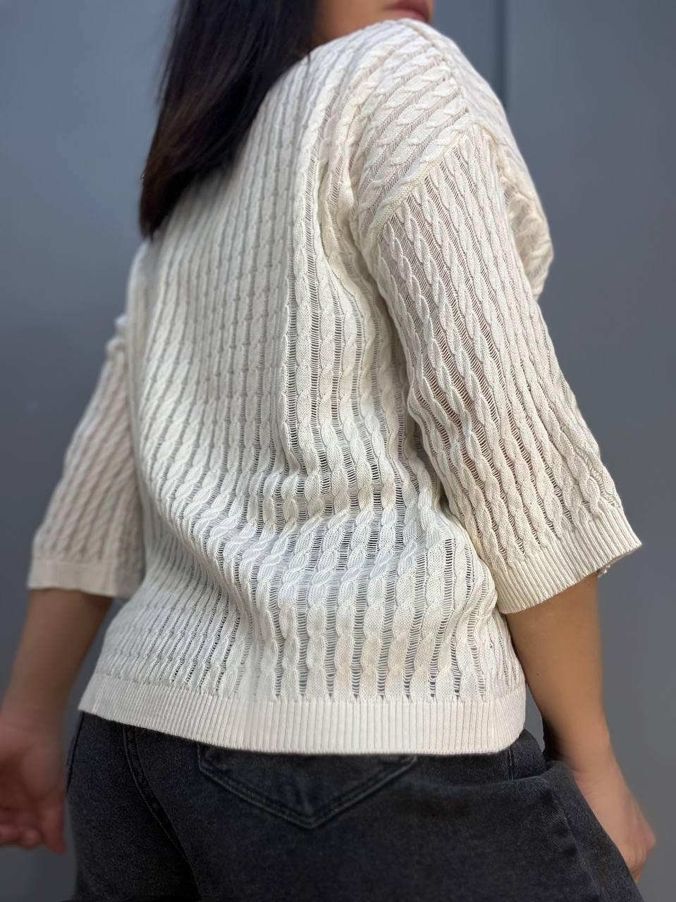 Джемпер женский KARON 10646 полупрозрачный реглан ажурная вязка косичка короткий рукав OS Молочный (1248) - фото 2
