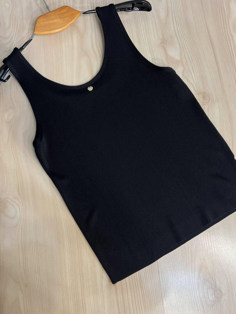 Майка жіноча A-N 2295 в рубчик з кулоном OS Чорний (26404728) - фото 7 Майка жіноча A-N 2295 в рубчик з кулоном OS Чорний (26404728) - фото 7