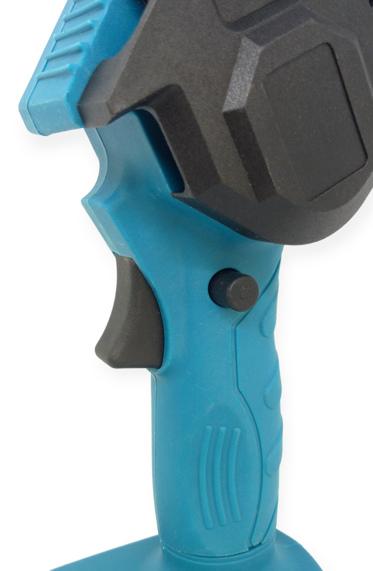 Пила електрична Supretto на 2 акумулятори 2000 mAh - фото 8 Пила електрична Supretto на 2 акумулятори 2000 mAh - фото 8