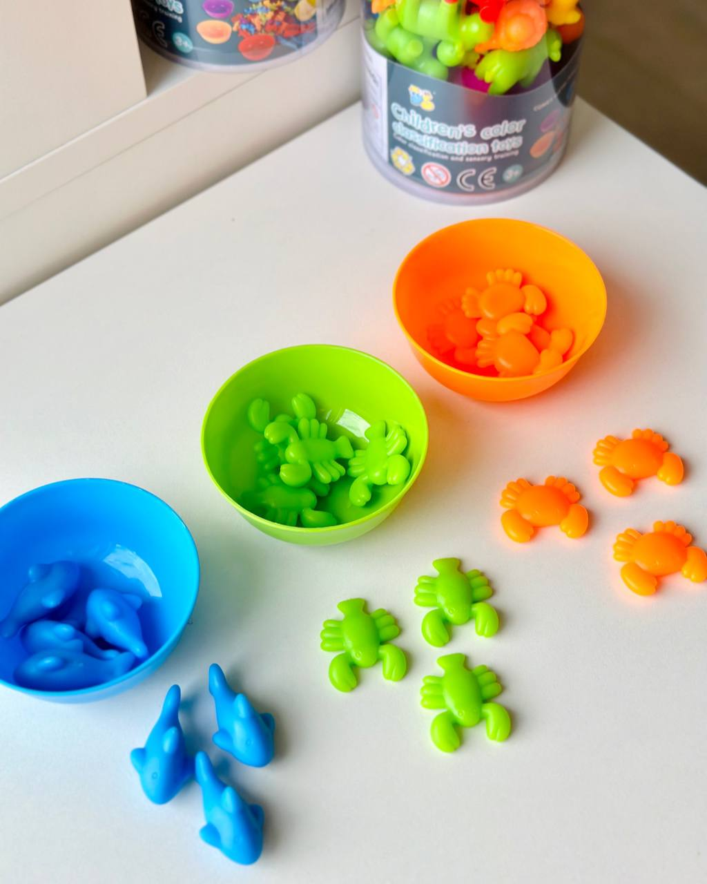 Розвиваюча гра Fun Game FD2188-16 Сортер Монтессорі сортуй по кольорам з пінцетами та тарілочками Морські мешканці (1905297112) - фото 7 Розвиваюча гра Fun Game FD2188-16 Сортер Монтессорі сортуй по кольорам з пінцетами та тарілочками Морські мешканці (1905297112) - фото 7