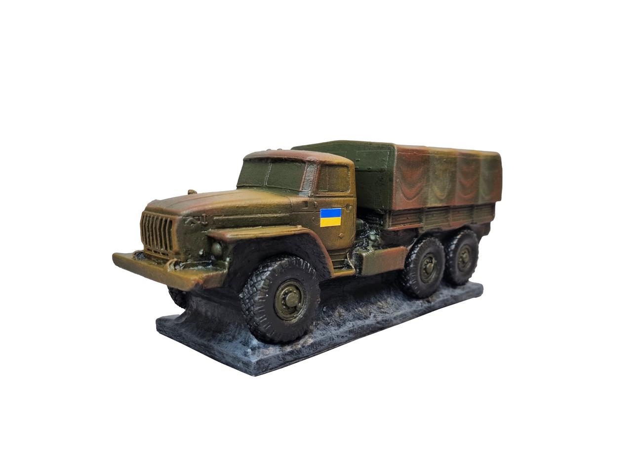 Статуэтка Урал-4320 (1057) Статуэтка Урал-4320 (1057)