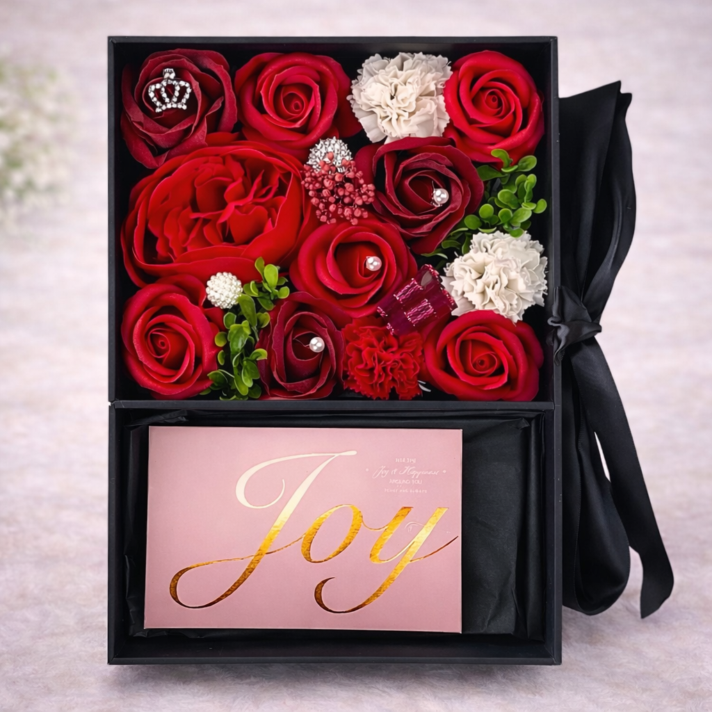Квіти мильні в подарунковій коробці з листівкою 12 шт. Червоний (06-F-7671r)