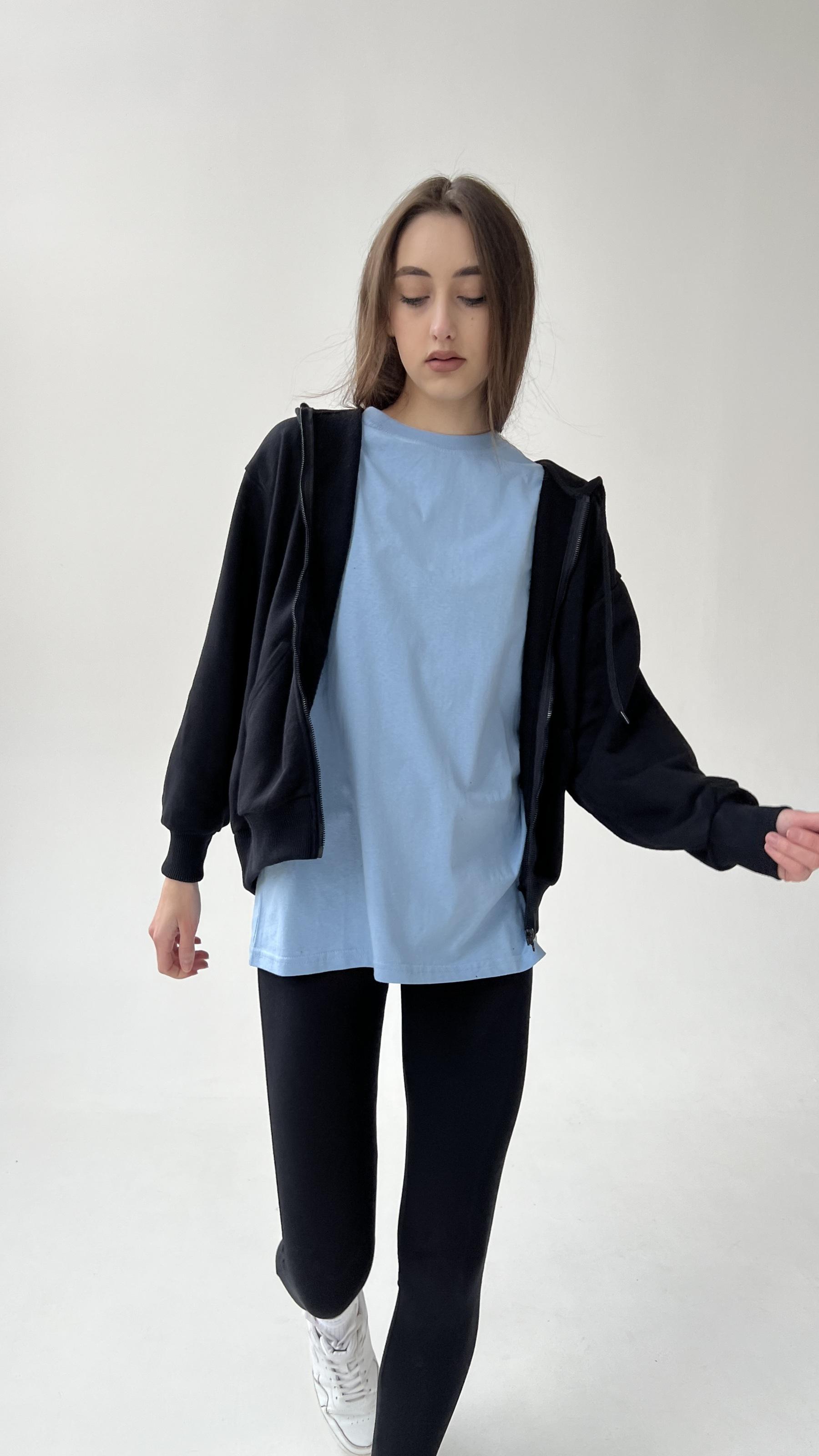 Худі на блискавці жіноче ROZA 211201 L Чорний (4824005686955) - фото 7 Худі на блискавці жіноче ROZA 211201 L Чорний (4824005686955) - фото 7