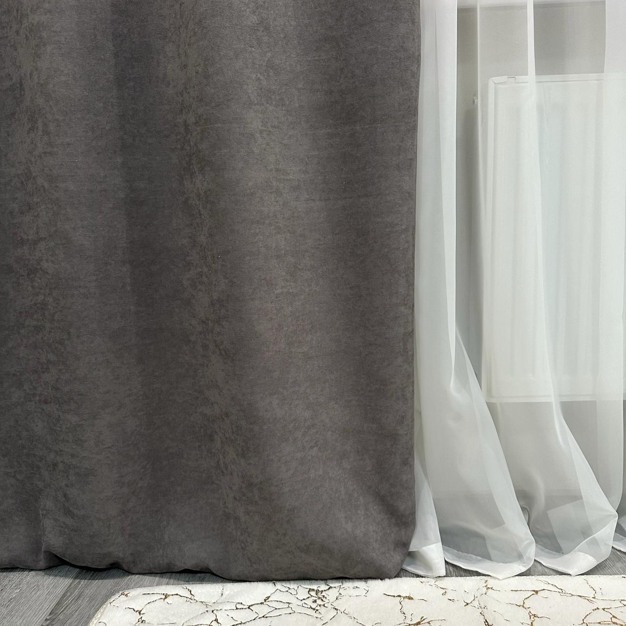 Комплект штор микровелюр 2 шт. 1,5х2,7 м готовые на шторной тесьме 6 см Графитовый (petek-V69) - фото 3
