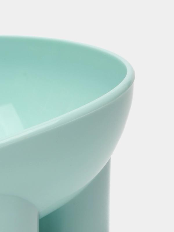 Миска для кошек пластиковая приподнятая на ножках правильной формы глубокая 13x13x7,5 см Бирюзовый (D-0164) - фото 3