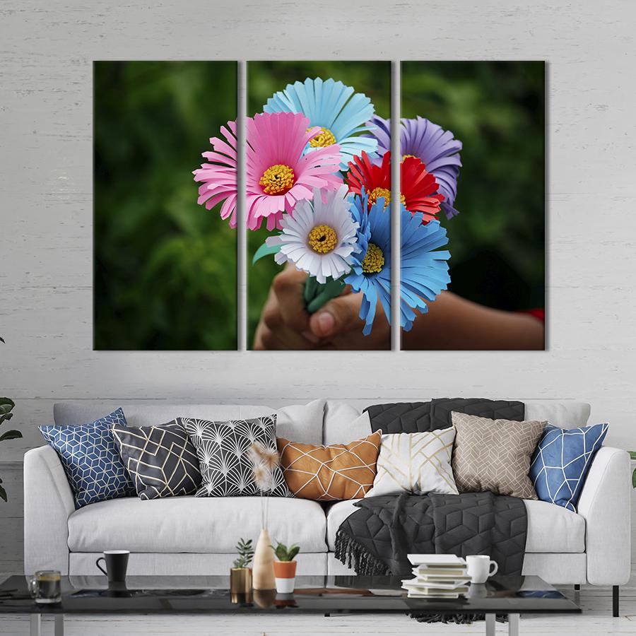 Картина на холсте триптих Пышные цветные ромашки 78x48 см (999-31)
