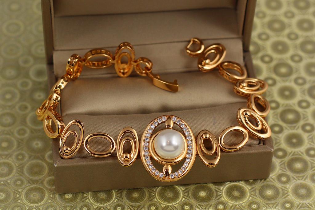 Браслет Xuping Jewelry Овалы с жемчужиной 19 см 2,3 см Золотистый
