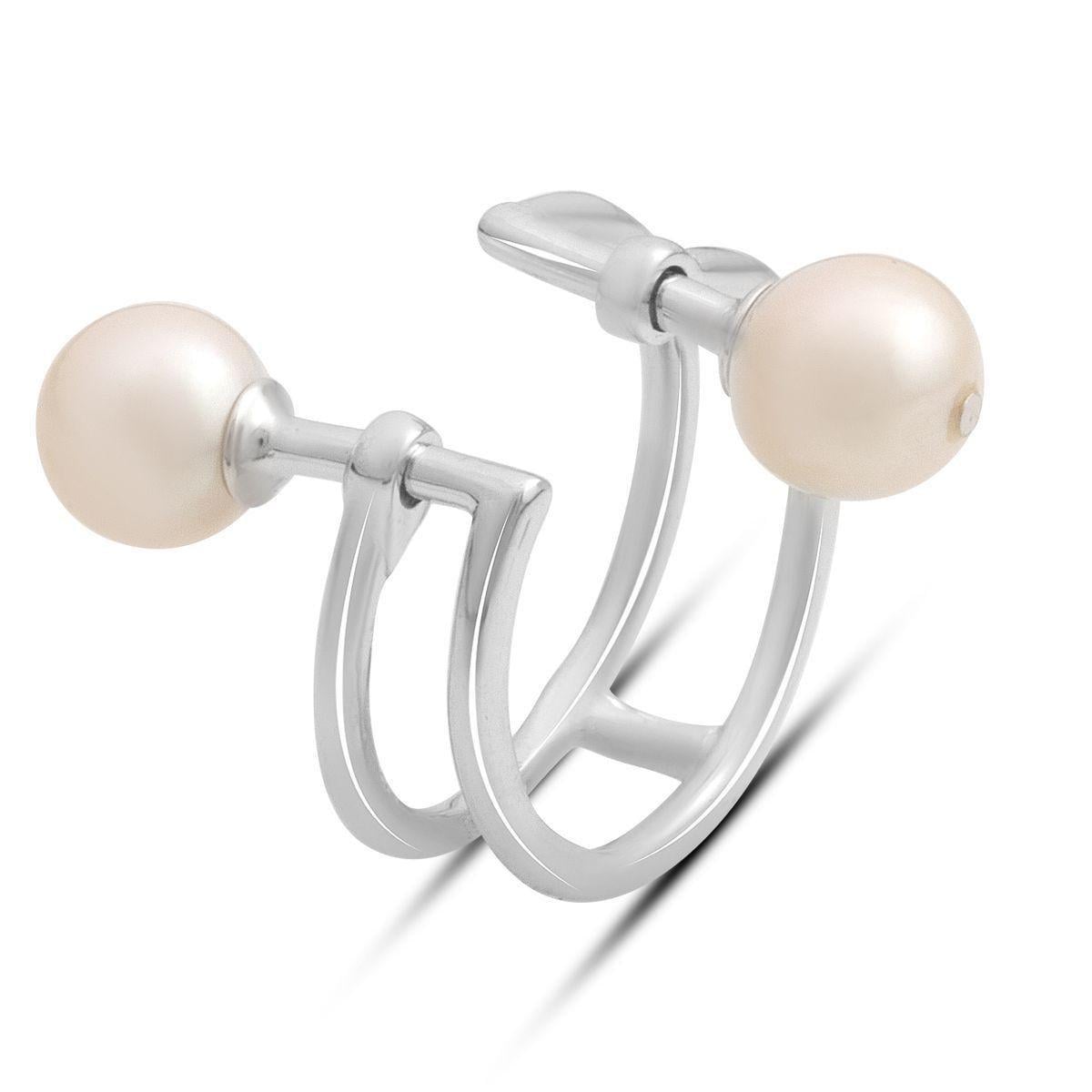 Кольцо серебряное с натуральным жемчугом р. 17