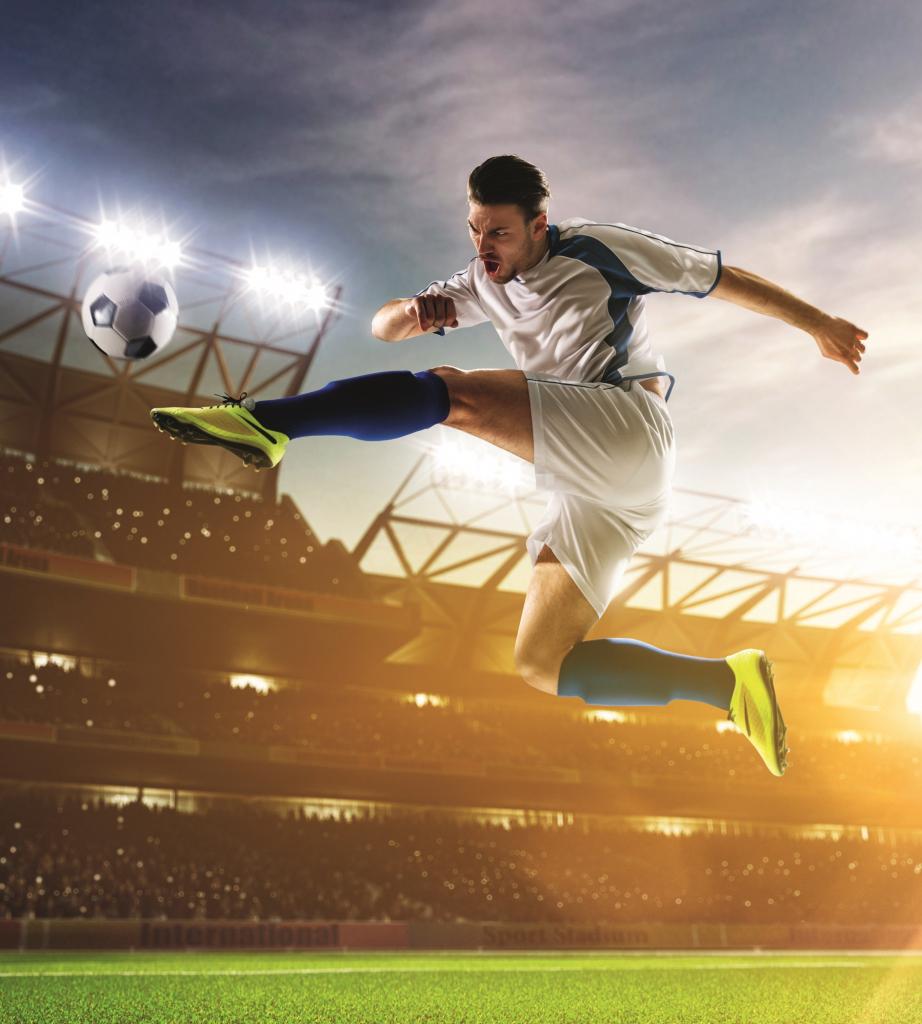 Фотообои флизелиновые 3D Футбол 225х250 см DIMEX Футболист с мячом на стадионе (MS-3-0306)