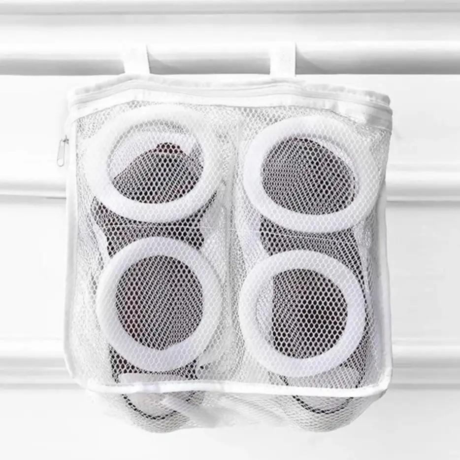 Сумка мішок для делікатного прання взуття 29х26 см захист від деформації Білий (1123) - фото 4 Сумка мішок для делікатного прання взуття 29х26 см захист від деформації Білий (1123) - фото 4