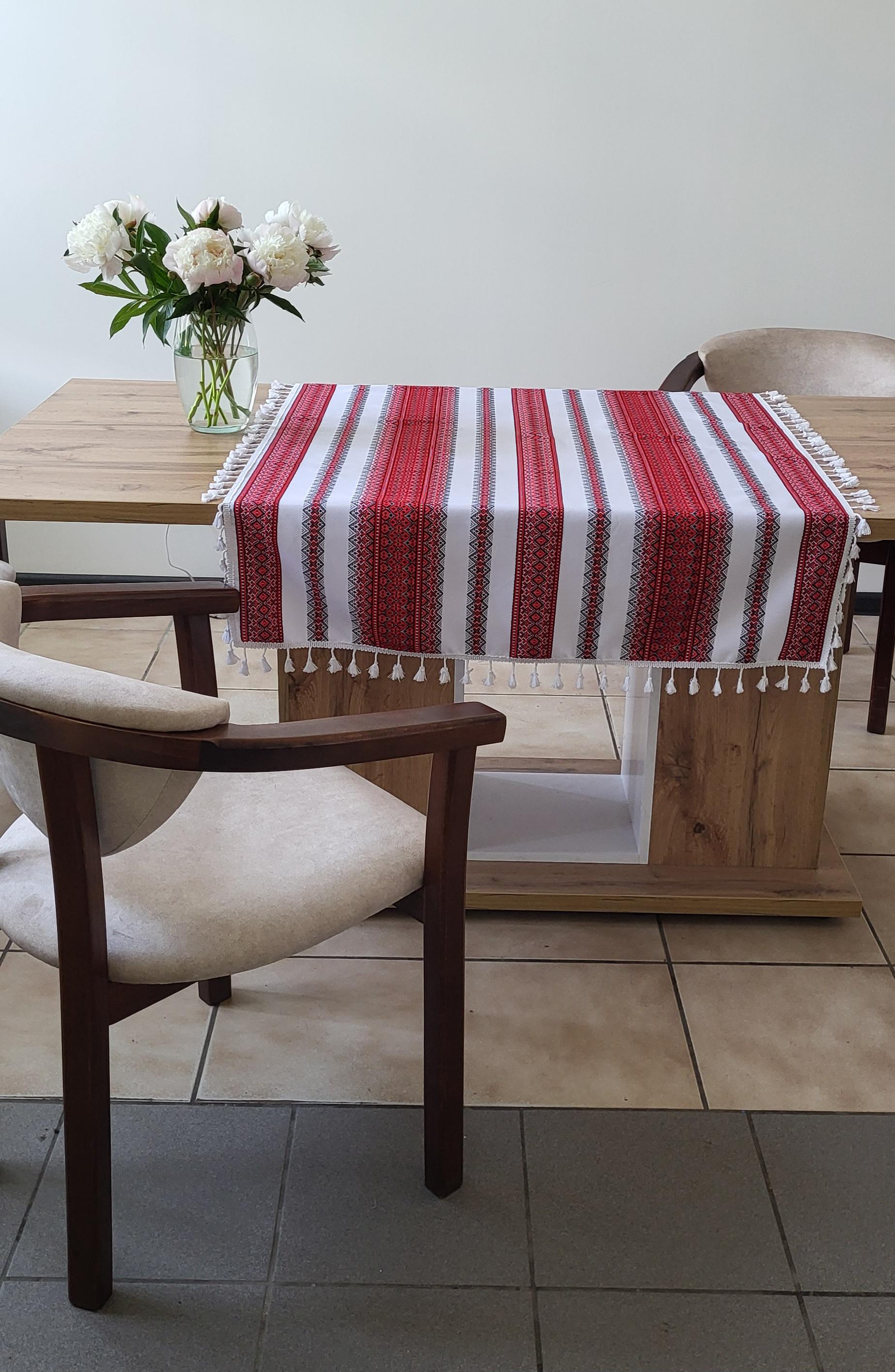 Скатерть ткано-декоративная -ранер с вышивкой Пионы 800x1500 Красный (Арт-081ск) - фото 4 Скатерть ткано-декоративная -ранер с вышивкой Пионы 800x1500 Красный (Арт-081ск) - фото 4