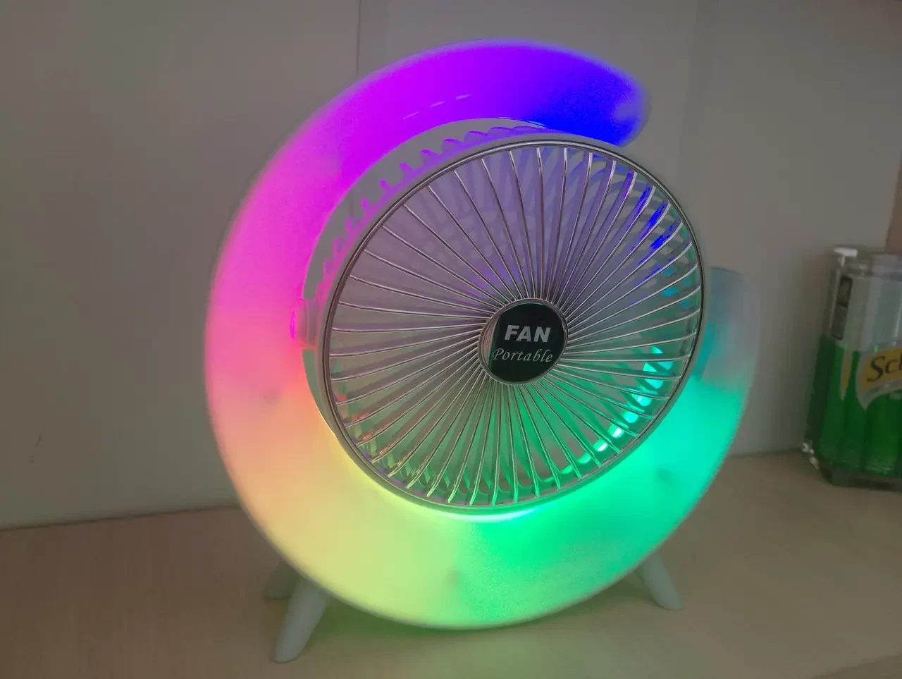Вентилятор настольный с LED подсветкой RGB/на аккумуляторе/USB (MX-00009125) - фото 9 Вентилятор настольный с LED подсветкой RGB/на аккумуляторе/USB (MX-00009125) - фото 9