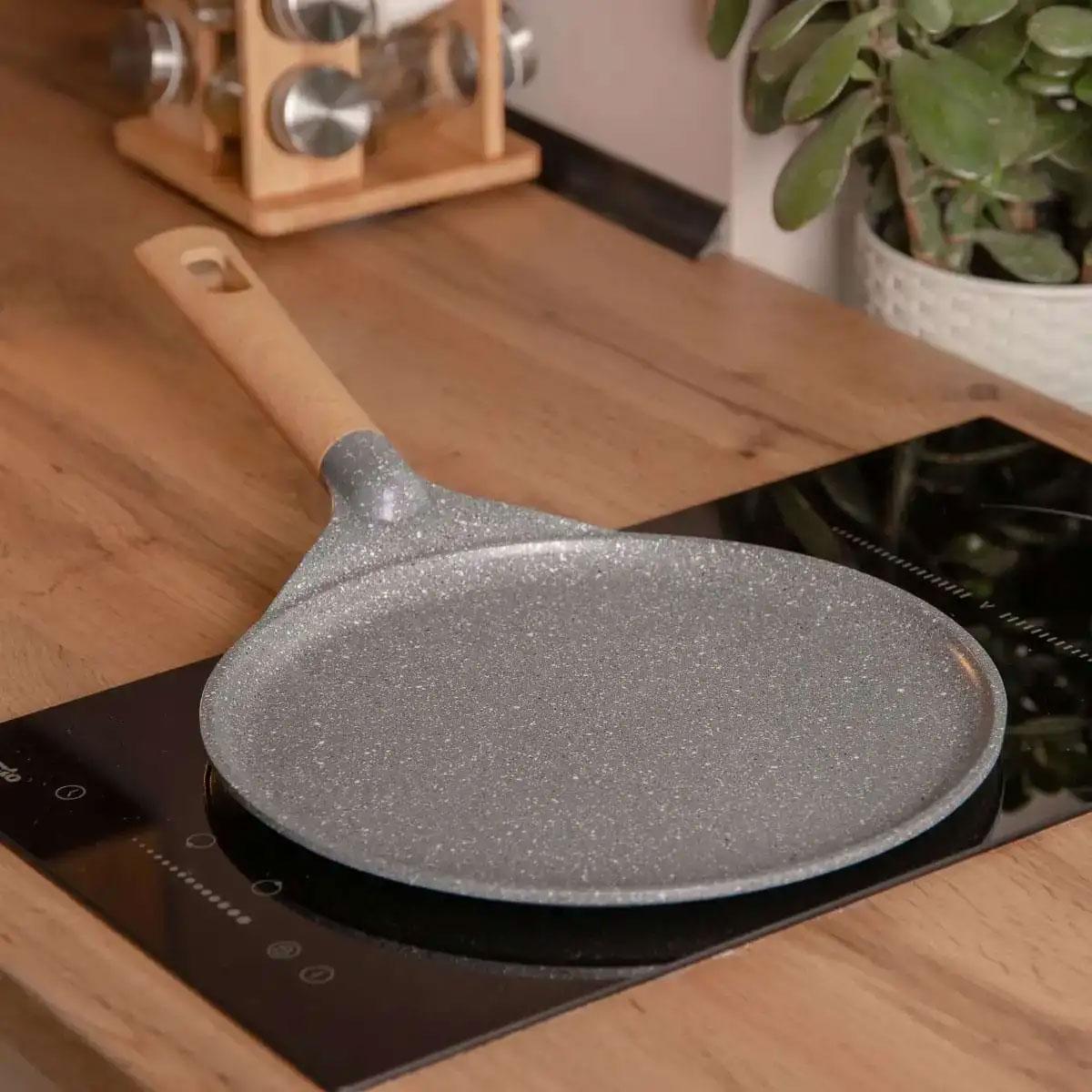 Млинна сковорідка з мармуровим антипригарним покриттям алюмінієва MGC ⌀22 см Сірий - фото 2 Млинна сковорідка з мармуровим антипригарним покриттям алюмінієва MGC ⌀22 см Сірий - фото 2