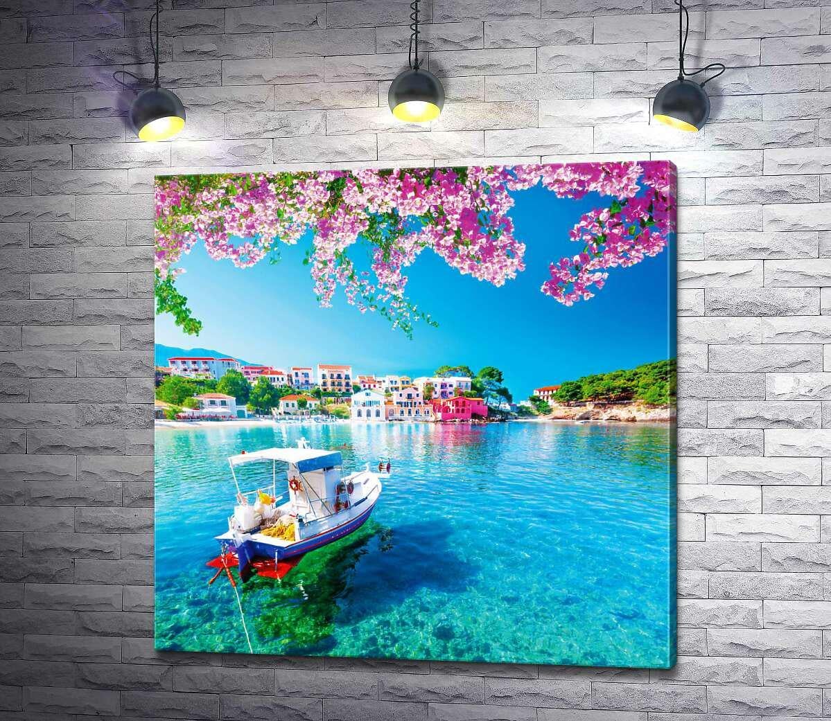 Картина ArtPoster Белая лодка на фоне маленьких домиков греческого курорта модуль №1 130x130 см (002649)