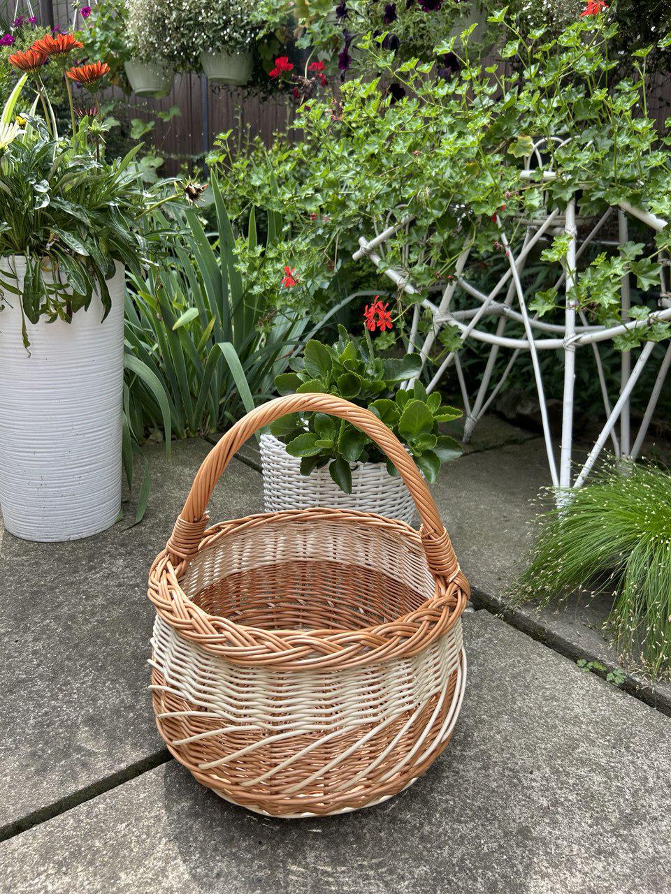 Корзина плетеная Сімейний Затишок из лозы ручная работа Белый/Коричневый - фото 8 Корзина плетеная Сімейний Затишок из лозы ручная работа Белый/Коричневый - фото 8