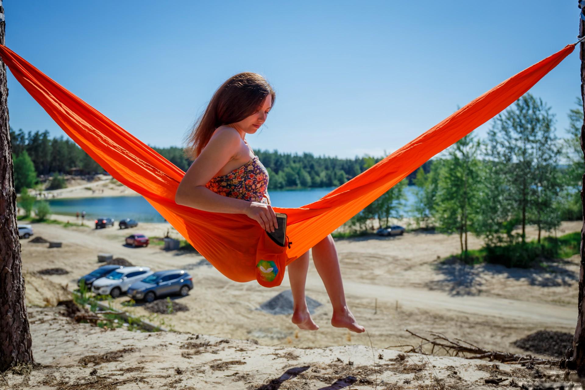 Гамак подвесной двухместный/туристический Air с чехлом и креплениями 300х140 на 200 кг Оранжевый - фото 2 Гамак подвесной двухместный/туристический Air с чехлом и креплениями 300х140 на 200 кг Оранжевый - фото 2