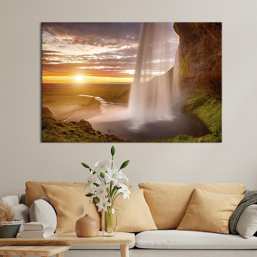 Картина на холсте Водопад в Ирландии 122x81 см (575-1)