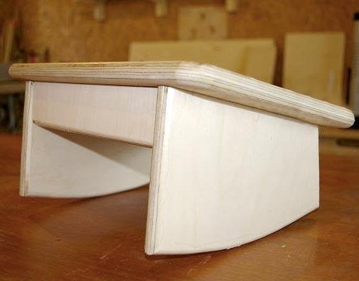 Подставка для ног из дерева Бесонвил Бланже (Пнг-000601) - фото 2