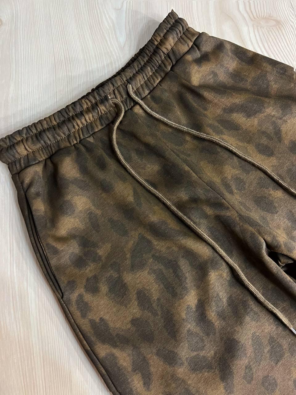 Костюм женский A-N 2749 худи капюшон брюки палаццо леопардовый принт тринитка L Коричневый (2744) - фото 10 Костюм женский A-N 2749 худи капюшон брюки палаццо леопардовый принт тринитка L Коричневый (2744) - фото 10