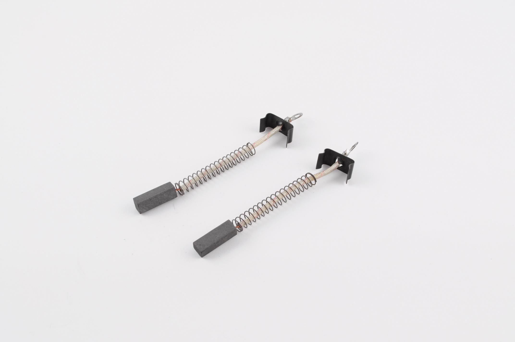 Щетки генератора ИЖ 12V VDK (G-221255)