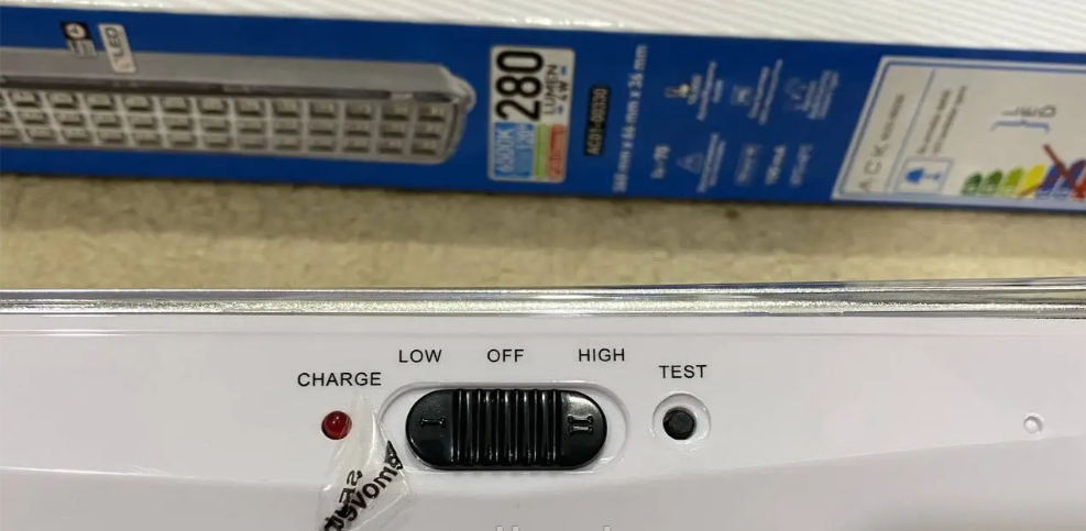 Ліхтар туристичний аварійний ACK 280LUM 60 LED 4W акумуляторний - фото 5 Ліхтар туристичний аварійний ACK 280LUM 60 LED 4W акумуляторний - фото 5