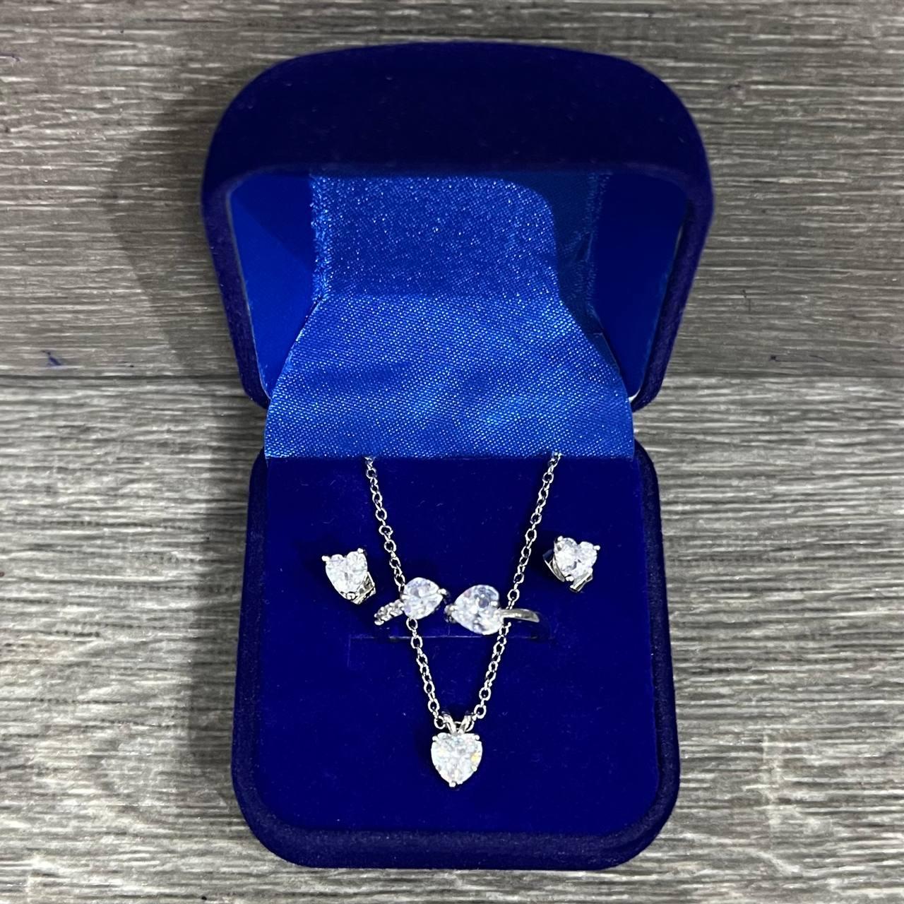 Набір прикрас Xuping Jewelry сережки кольє каблучка Сяючі сердечки з прозорими цирконами родій в коробочці Сріблястий (16315)