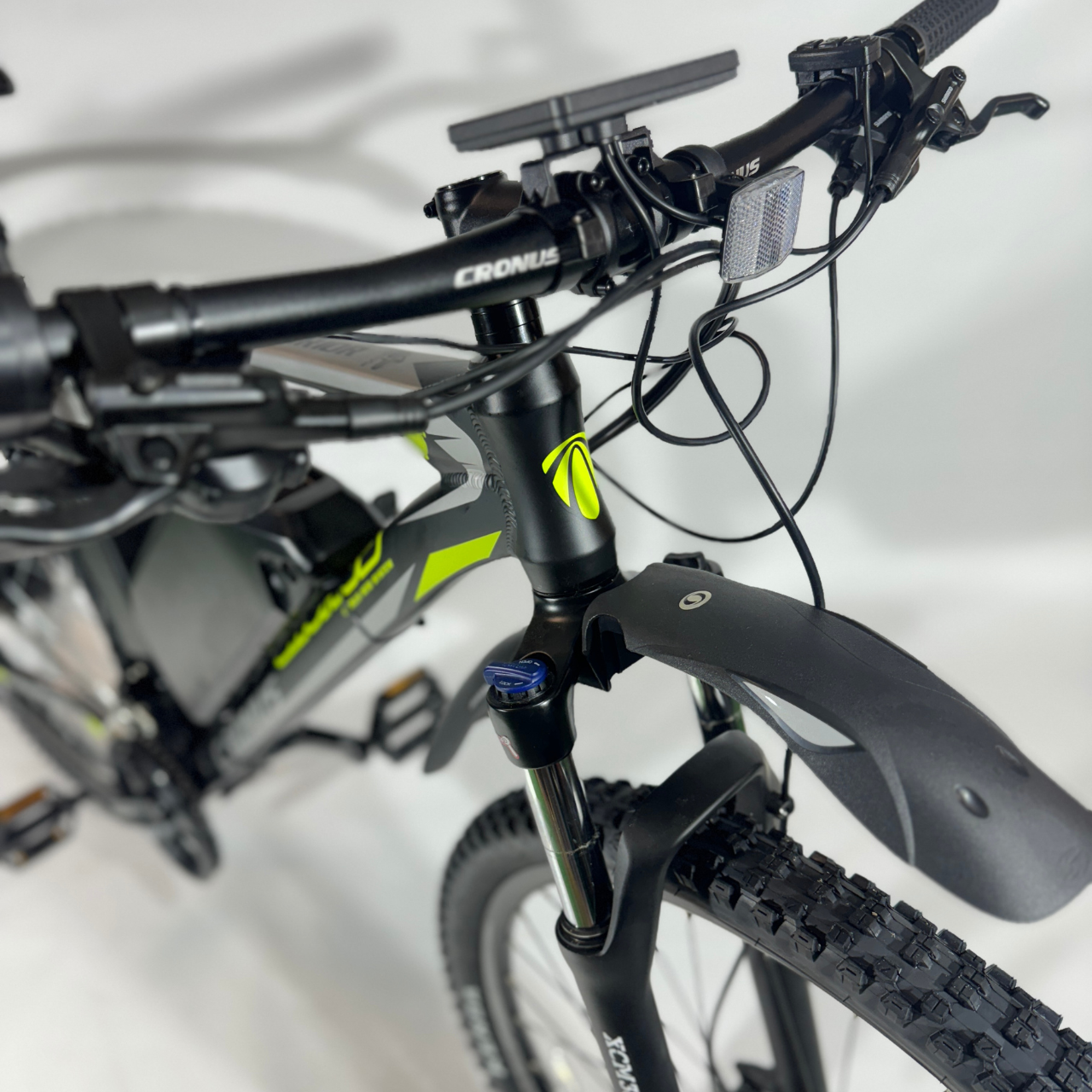 Велосипед Cronus Warrior 2022 29" 21" Black/Light green - фото 6 Велосипед Cronus Warrior 2022 29" 21" Black/Light green - фото 6