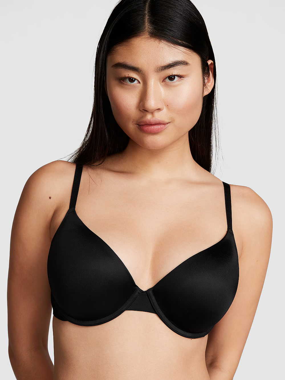 Бюстгальтер з пуш-ап Victoria's Secret Pink Wear Everywhere Push-Up Bra 75A Чорний (21757795)