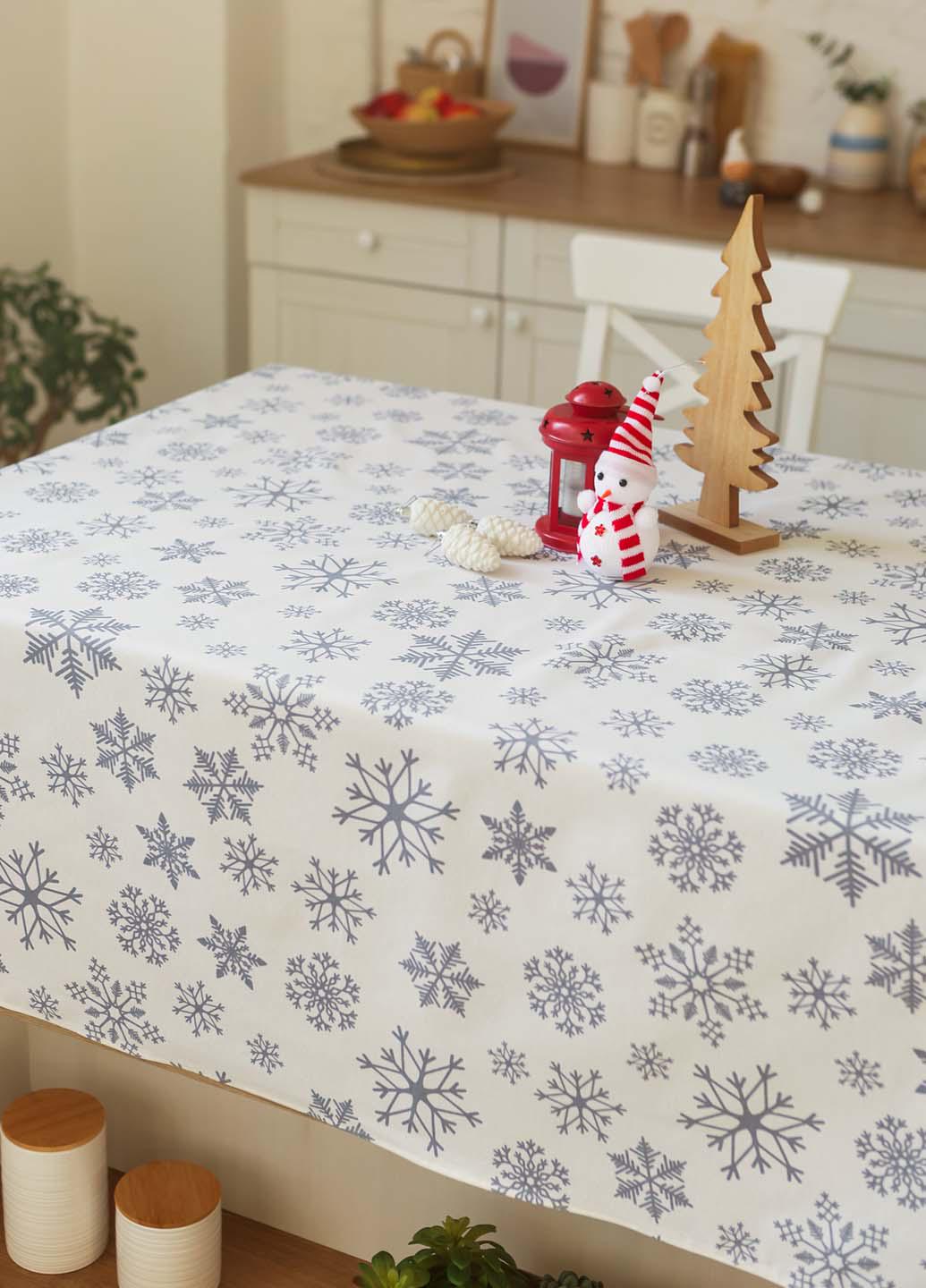 Скатертина новорічна бавовняна Сніжинки сірі на білому розкладний стіл 1,5х2,2 м (ссб22) - фото 2
